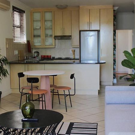 Contemporary Central Apartment By Arpa Hospitalities Stellenbosch Exteriér fotografie